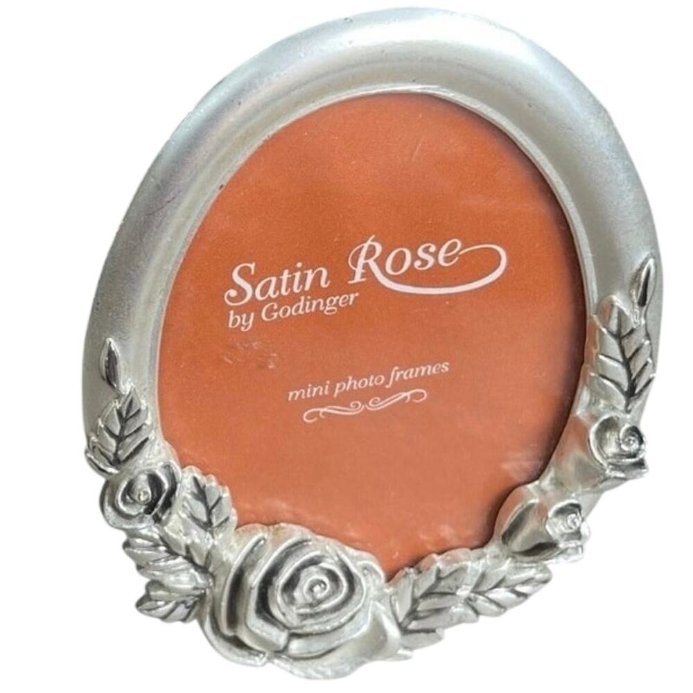 VTG Ornate Silver Plate Oval Picture Frame Satin Rose Godinger Standing ~ 2x3